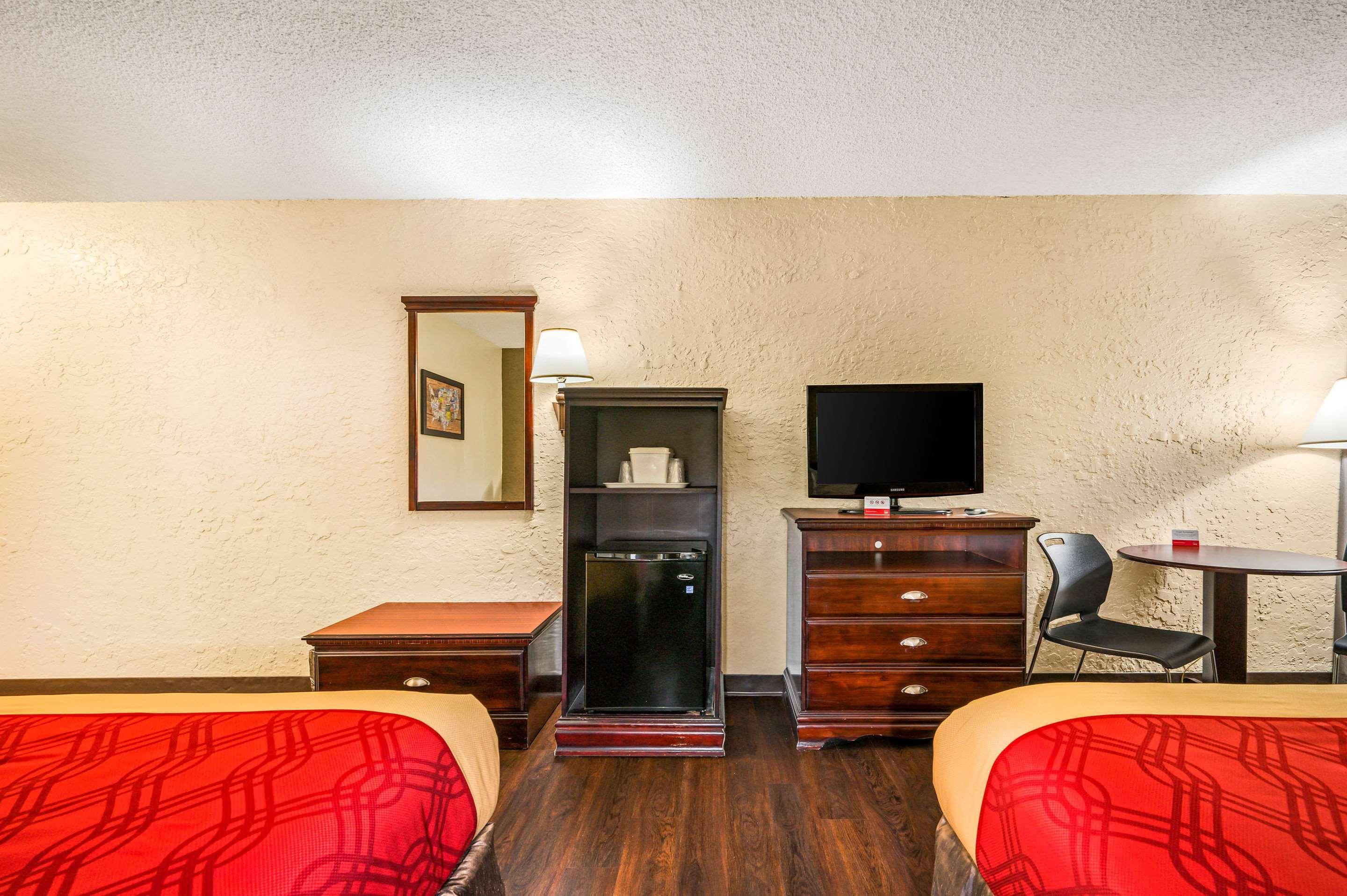 Econo Lodge Corinth Zewnętrze zdjęcie