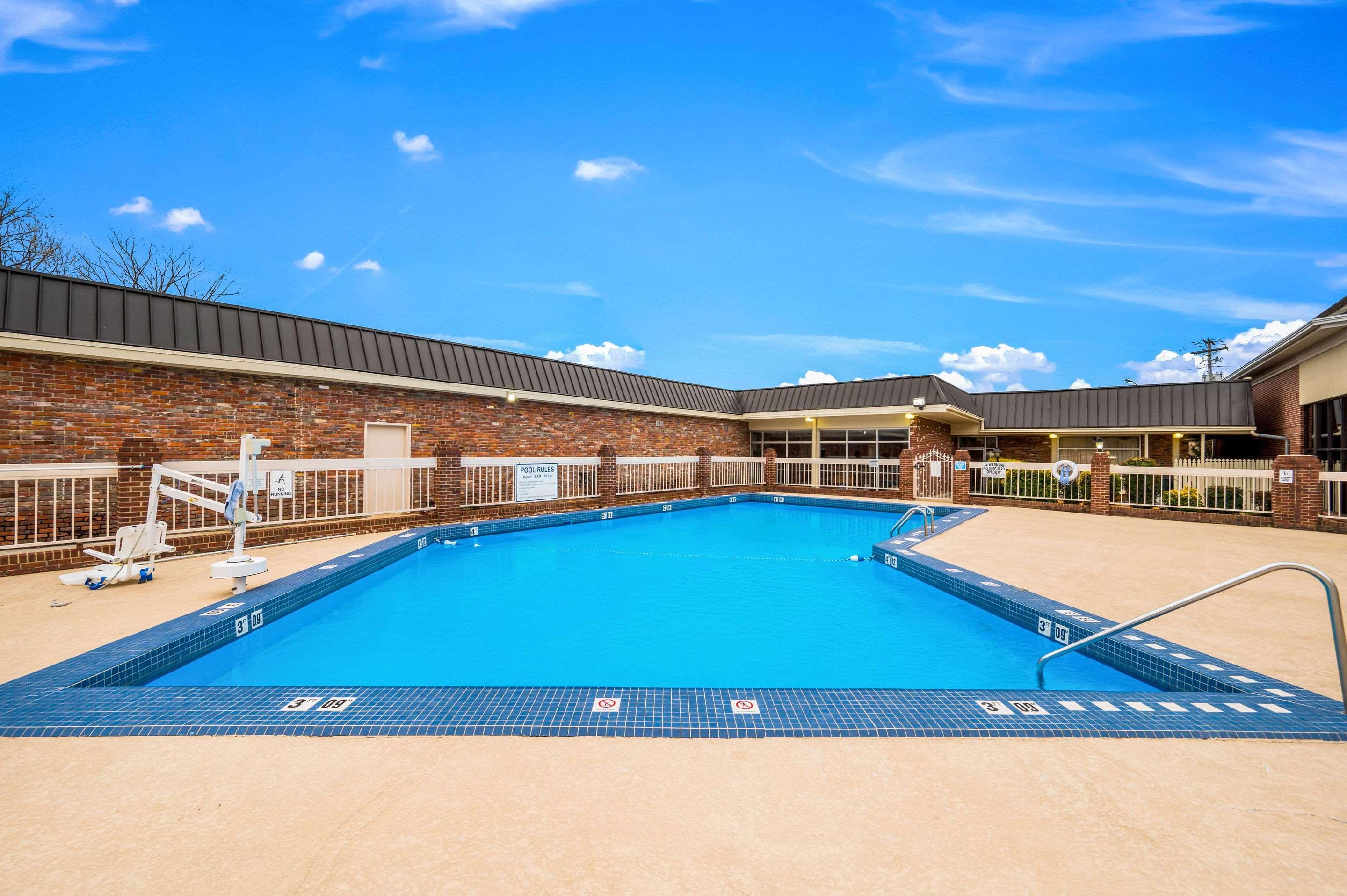 Econo Lodge Corinth Zewnętrze zdjęcie
