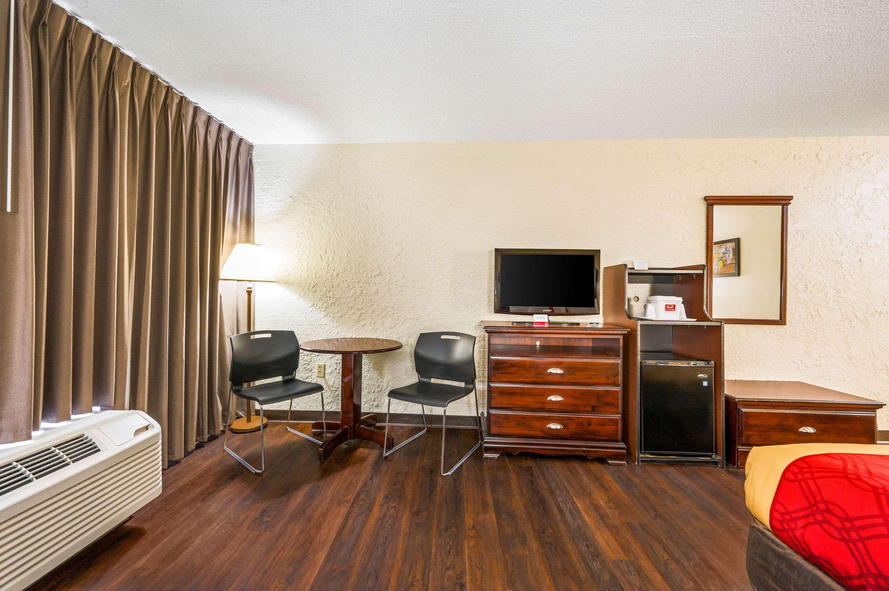 Econo Lodge Corinth Zewnętrze zdjęcie