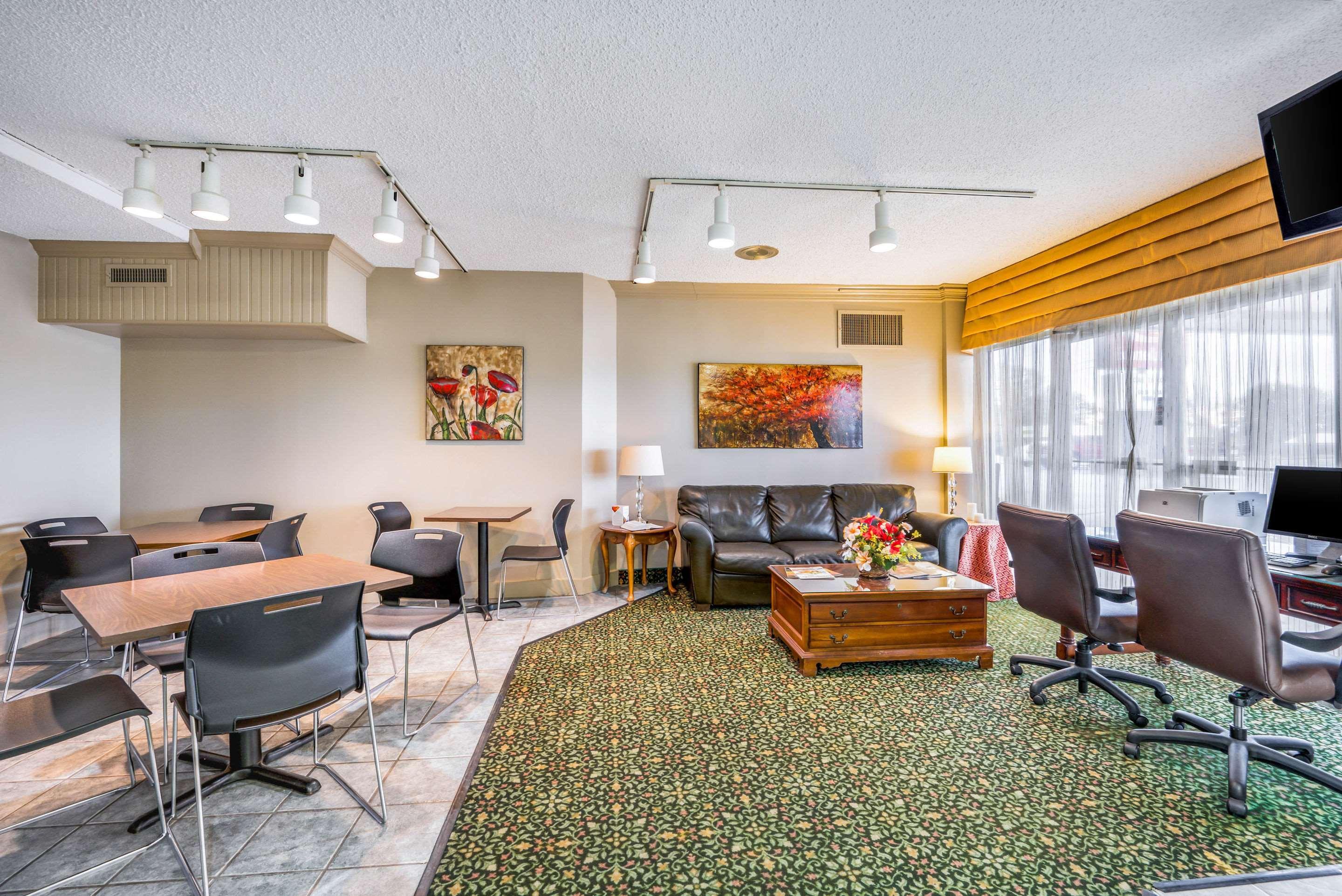 Econo Lodge Corinth Zewnętrze zdjęcie