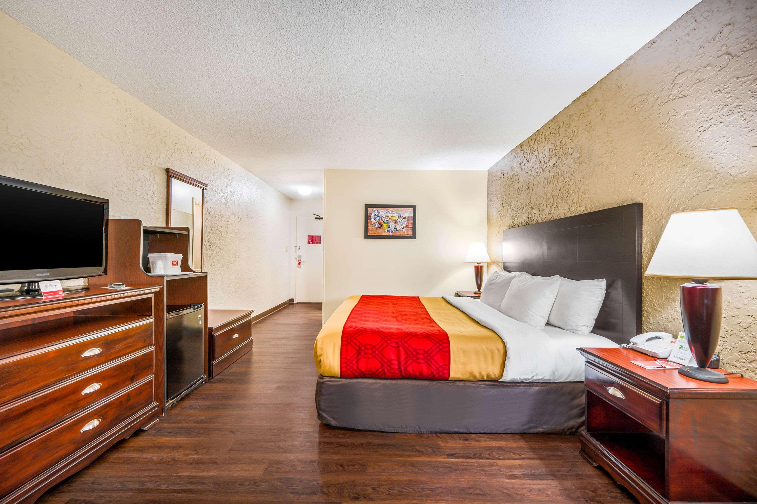 Econo Lodge Corinth Zewnętrze zdjęcie