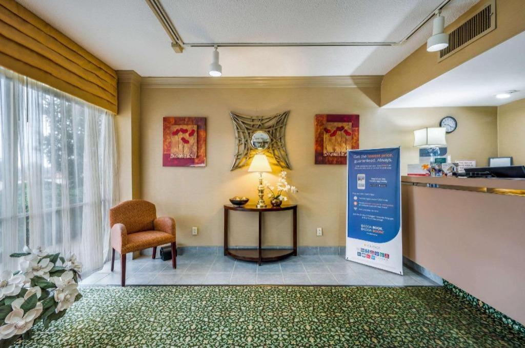 Econo Lodge Corinth Zewnętrze zdjęcie