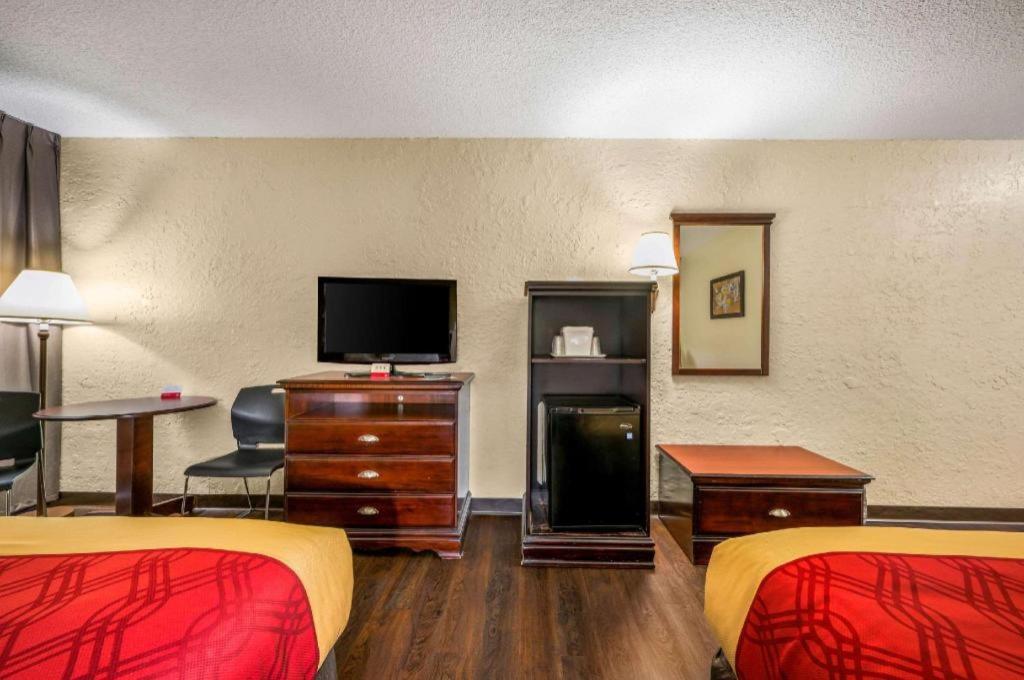 Econo Lodge Corinth Zewnętrze zdjęcie