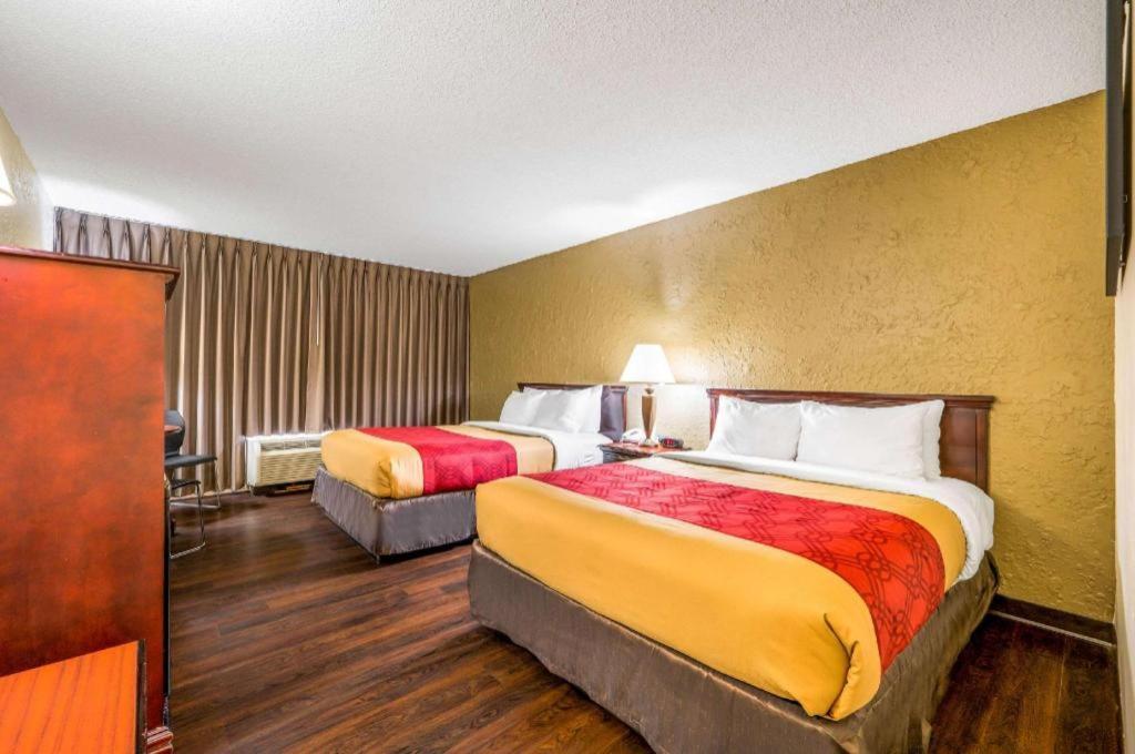 Econo Lodge Corinth Zewnętrze zdjęcie