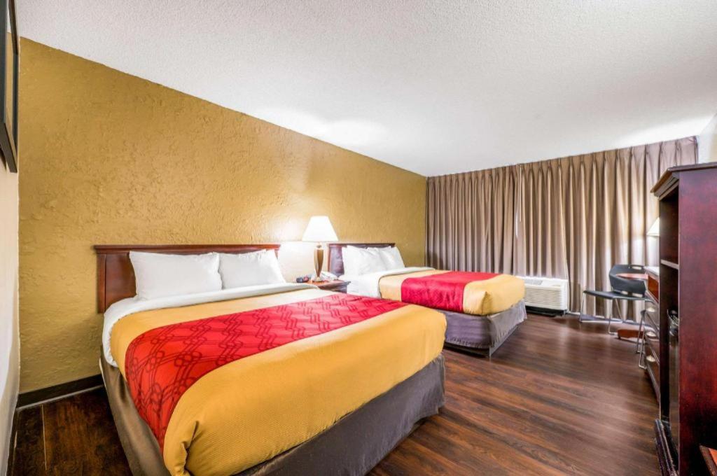 Econo Lodge Corinth Zewnętrze zdjęcie