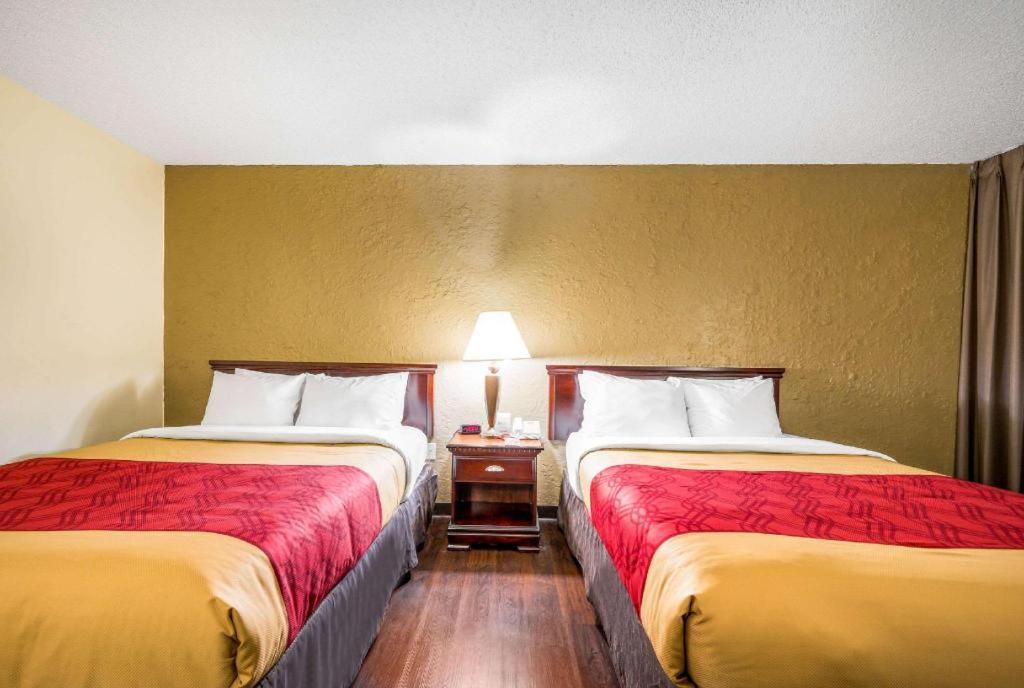 Econo Lodge Corinth Zewnętrze zdjęcie