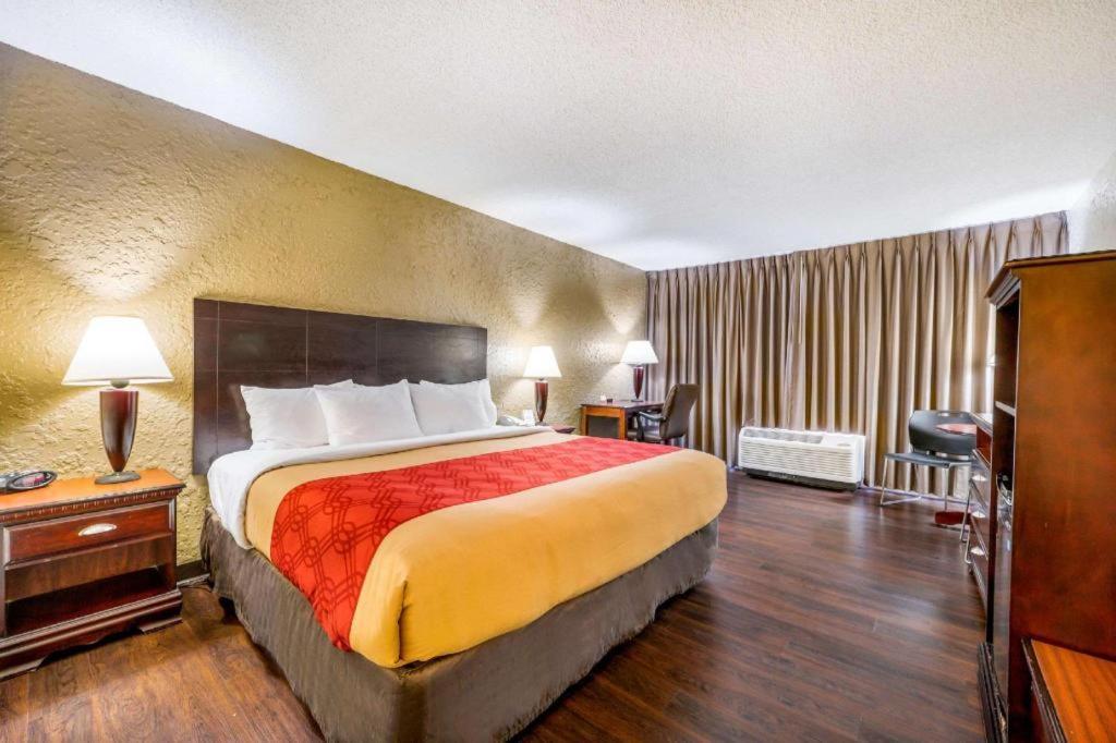 Econo Lodge Corinth Zewnętrze zdjęcie